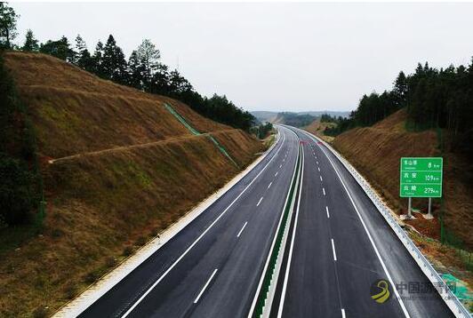 1402.jpg 2019年至2020年甘肃将启动实施过千亿元旅游公路建设 中国沥青网,sinoasphalt.com