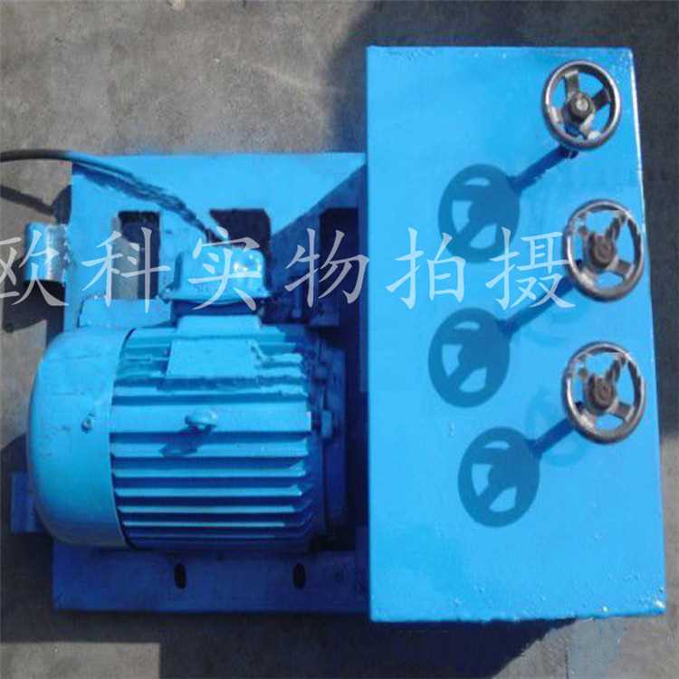 139 钢绞线穿束机实物图1.jpg