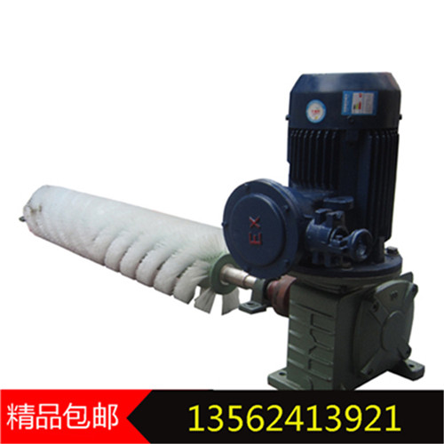 电动滚刷清扫器 4.jpg 电动滚刷清扫器 4.jpg