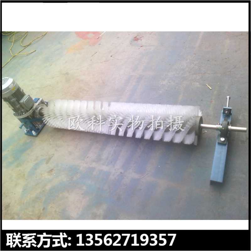 电动毛刷清扫器4.jpg 电动毛刷清扫器4.jpg