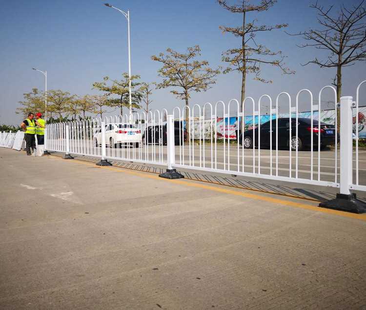 1204269_1571103625.jpg 1204269_1571103625.jpg