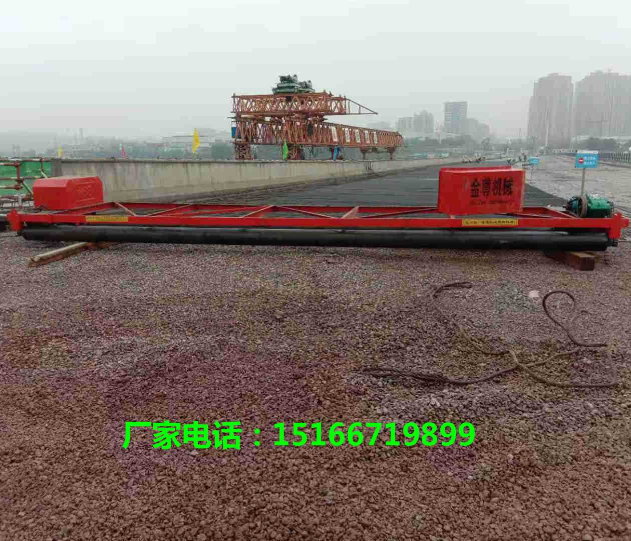 三辊轴摊铺机 (16)_副本.jpg