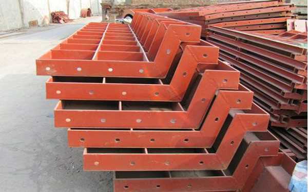 空心梁模板3.jpg 空心梁模板3.jpg