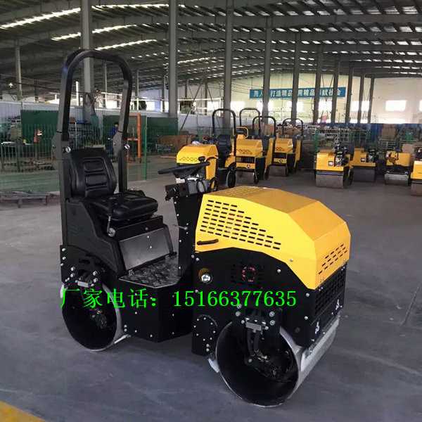 全液压震动压路机 (45).jpg 全液压震动压路机 (45).jpg