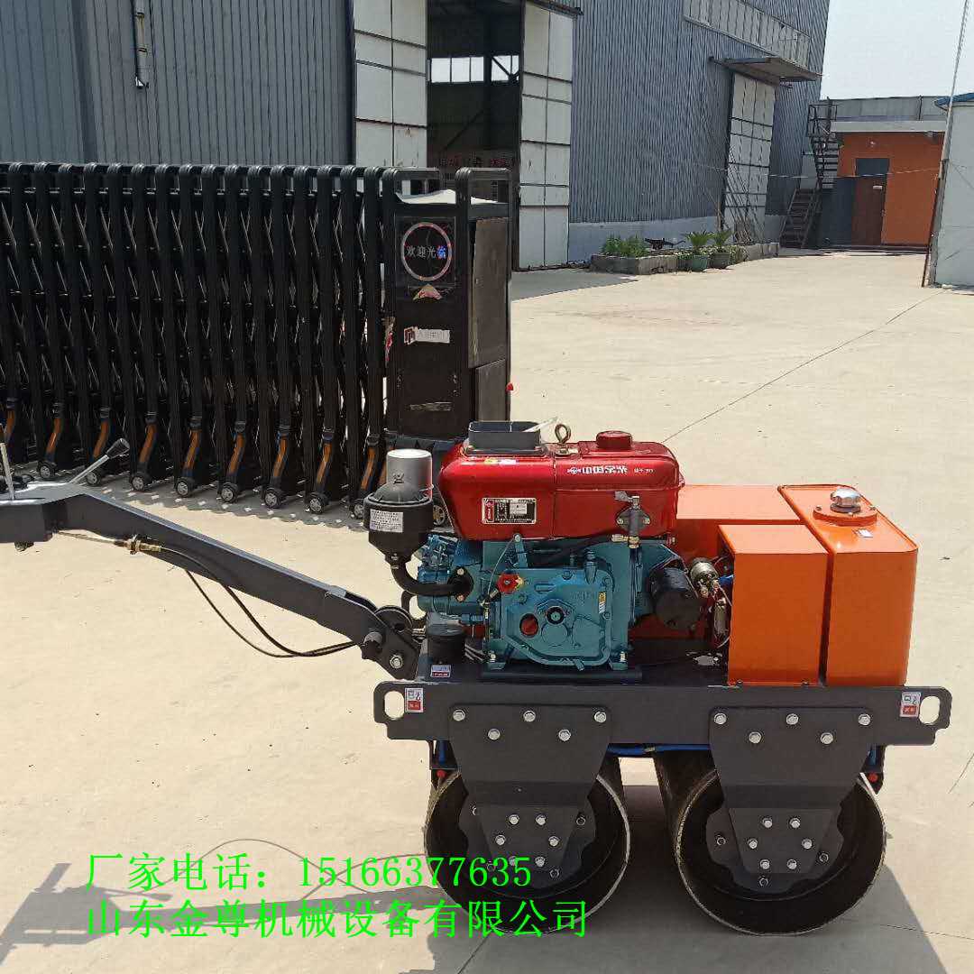小型压路机24.jpg 小型压路机24.jpg