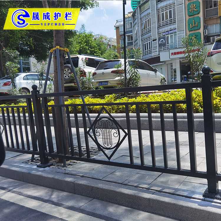 广州新式护栏 (32).jpg