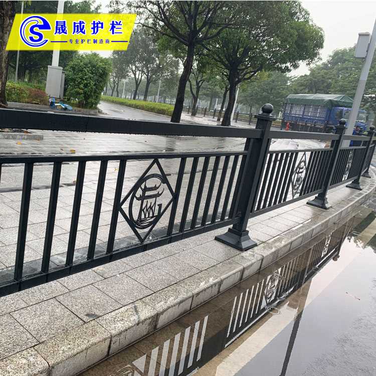 广州新式护栏 (26).jpg