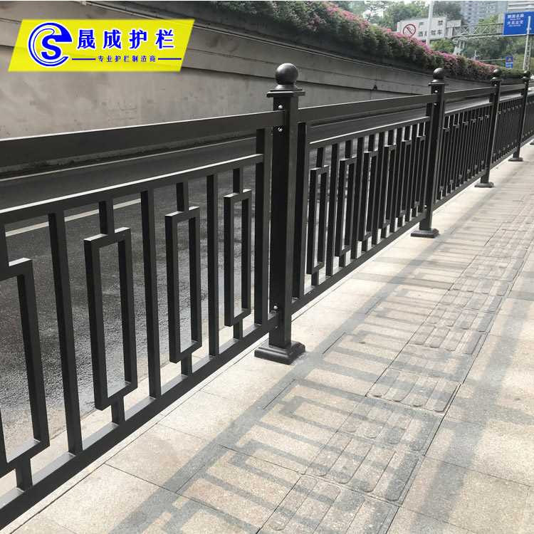 广州新式护栏 (6).jpg