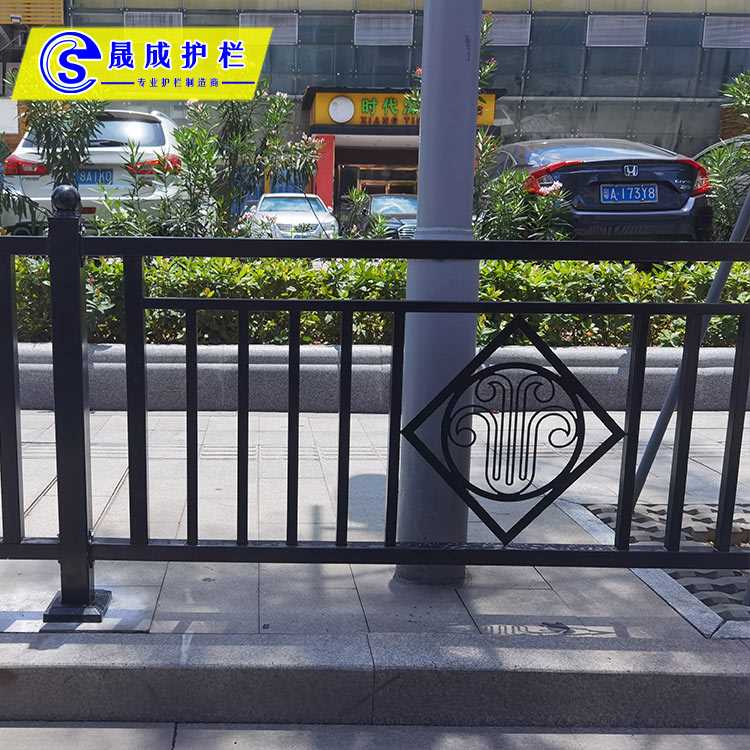 广州新式护栏 (28).jpg