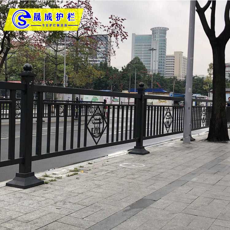 广州新式护栏 (1).jpg