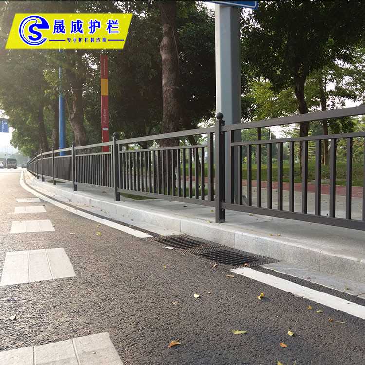 广州新式护栏 (5).jpg 广州新式护栏 (5).jpg
