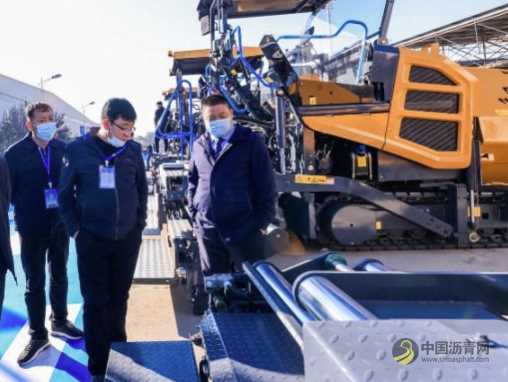聚焦高等级沥青路面施工领域徐工发布天空之镜品牌 沥青网，sinoasphalt.com