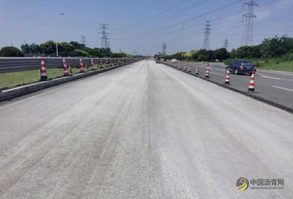 基于同步摊铺的维特根泡沫沥青就地冷再生技术再次于天津大道成功应用 沥青网，sinoasphalt.com