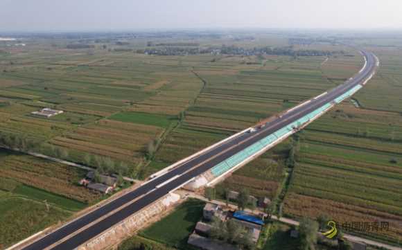 方唐高速项目一工区主线沥青施工全部完成 沥青网，sinoasphalt.com