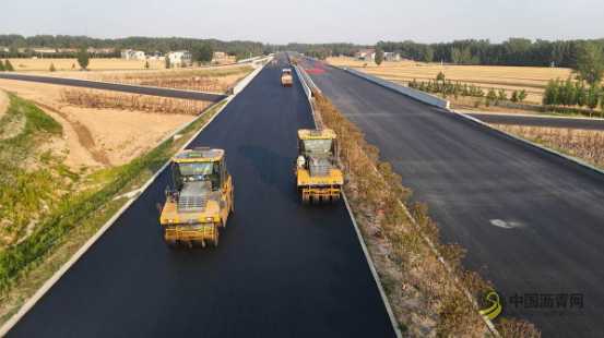 河南沿黄高速民权至兰考段打磨路面“零污染” 沥青网，sinoasphalt.com